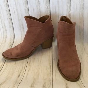 Qupid suede boots
